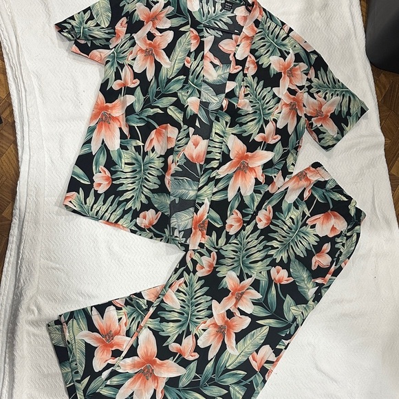 Other - Maternity Floral Set - Black and Green
